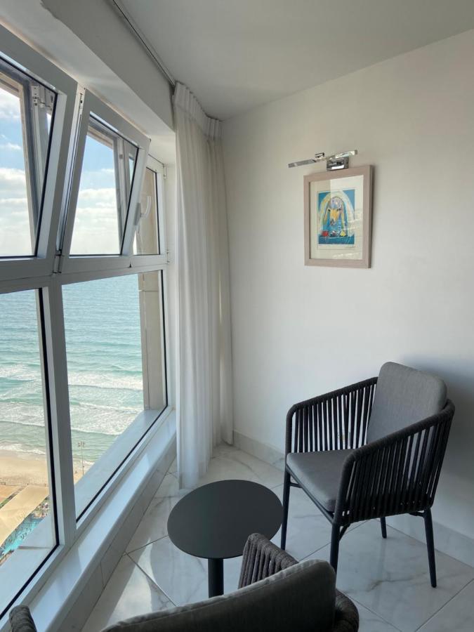 Amazing Suite On The Sea-סוויטה מדהימה על הים Bat Yam Exterior photo